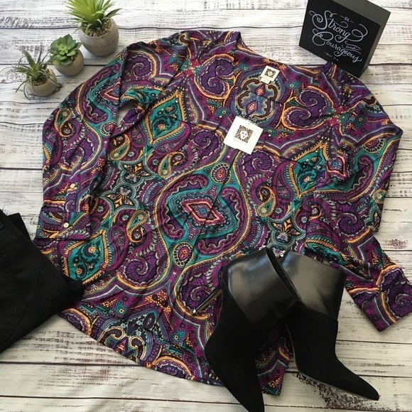 Button Up Long Sleeve V Neck Paisley Blouse - Picture 1 of 6